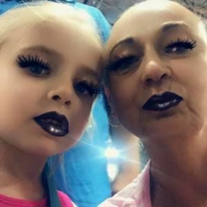 Meet your Posher, Sheila